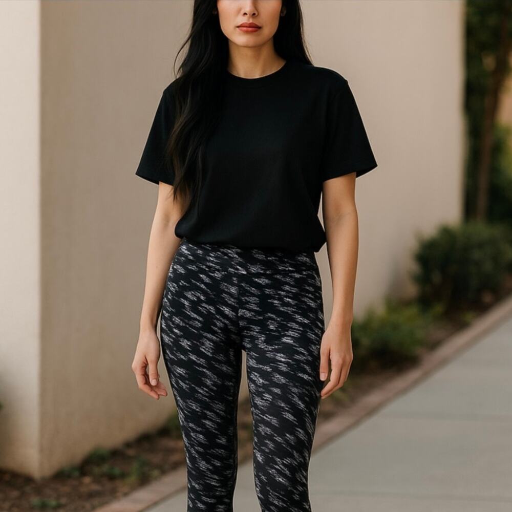 Beyond Yoga Lux Etched Block Print Leggings
